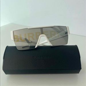 White Berry sunglasses